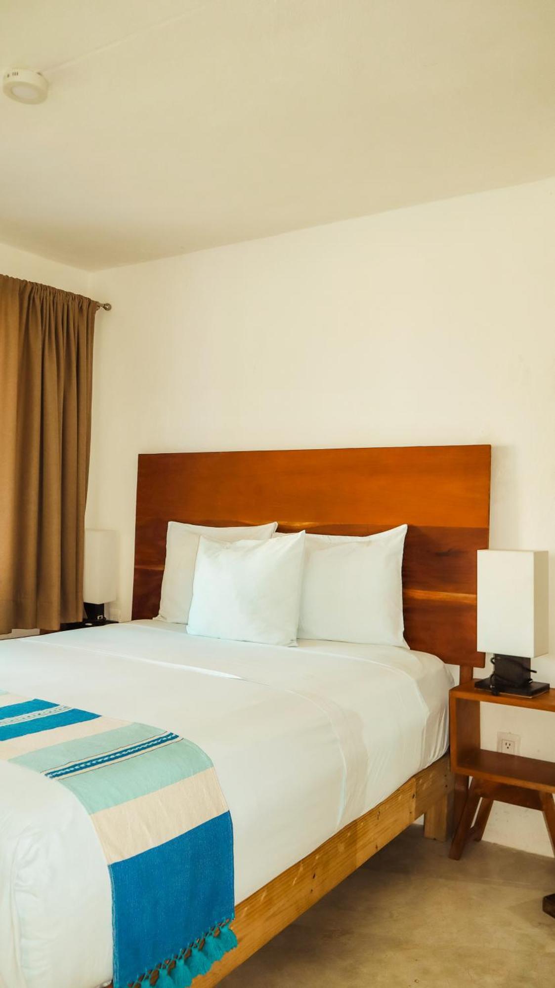 Royal Palm Bacalar Cabanas & Lagoon Club Bagian luar foto