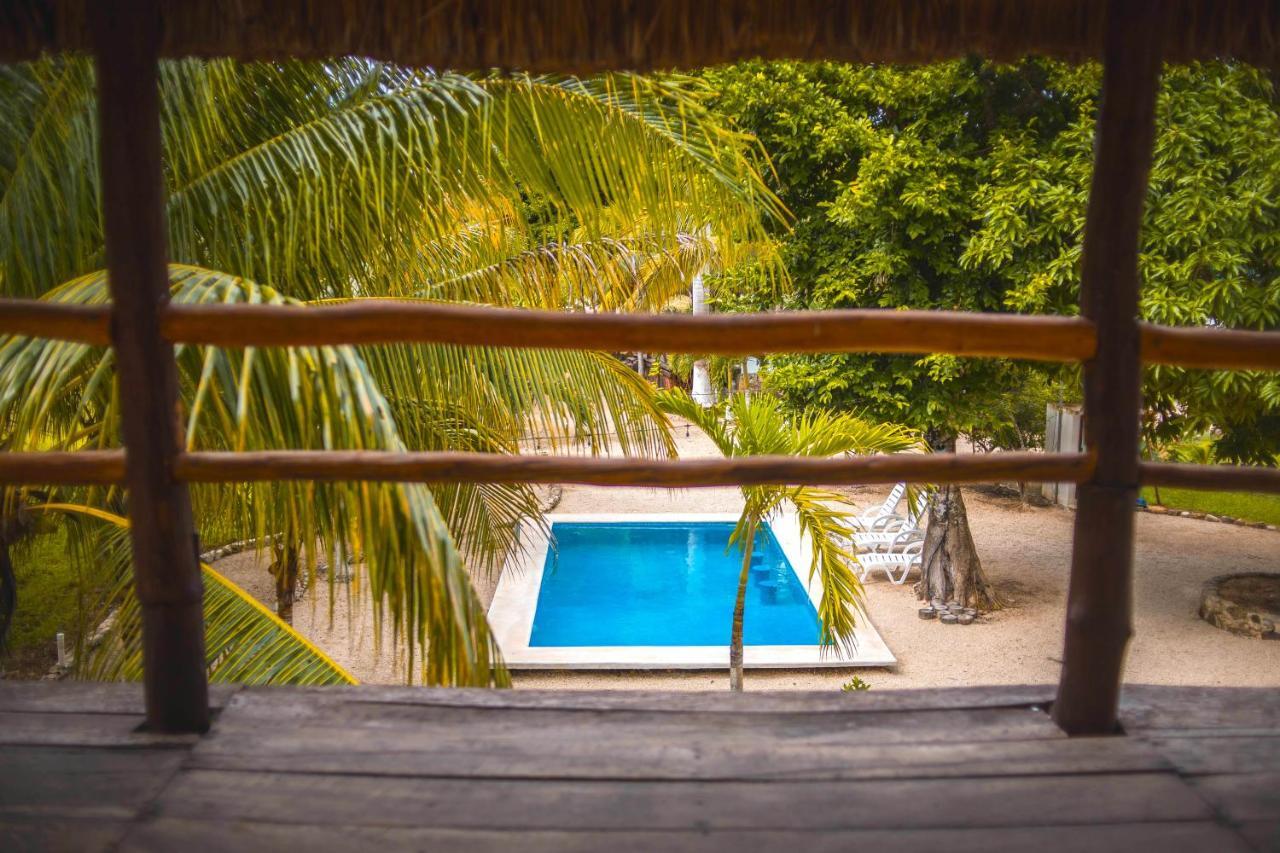 Royal Palm Bacalar Cabanas & Lagoon Club Bagian luar foto