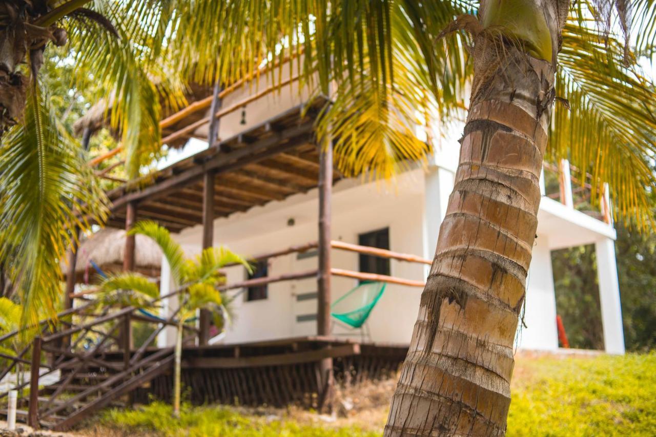 Royal Palm Bacalar Cabanas & Lagoon Club Bagian luar foto