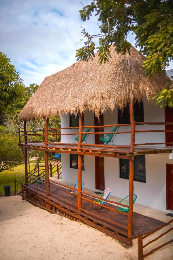 Royal Palm Bacalar Cabanas & Lagoon Club Bagian luar foto